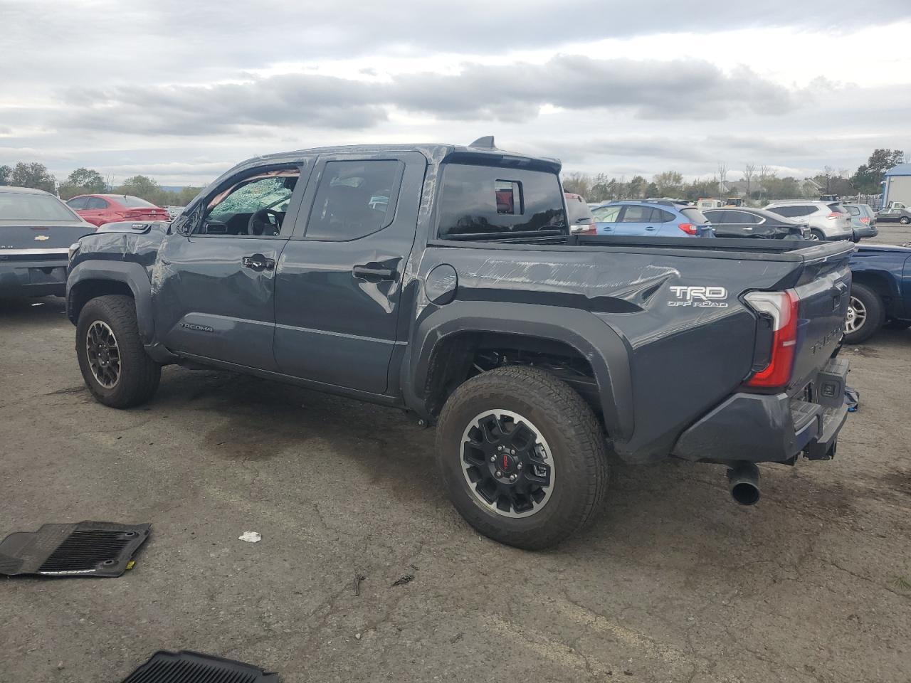 2025 Toyota Tacoma Double Cab - Фото 2