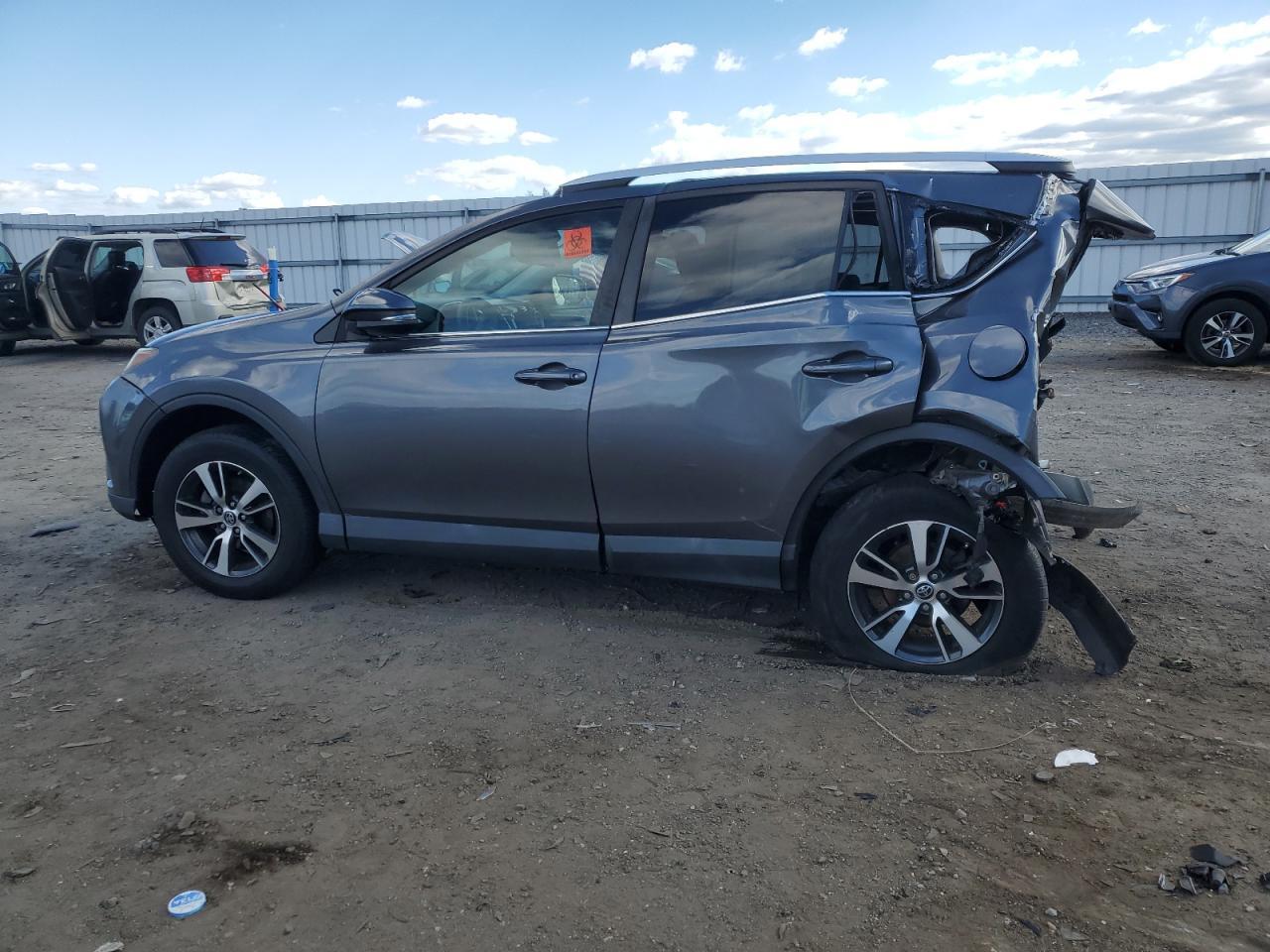 2016 Toyota Rav4 Xle - Фото 2