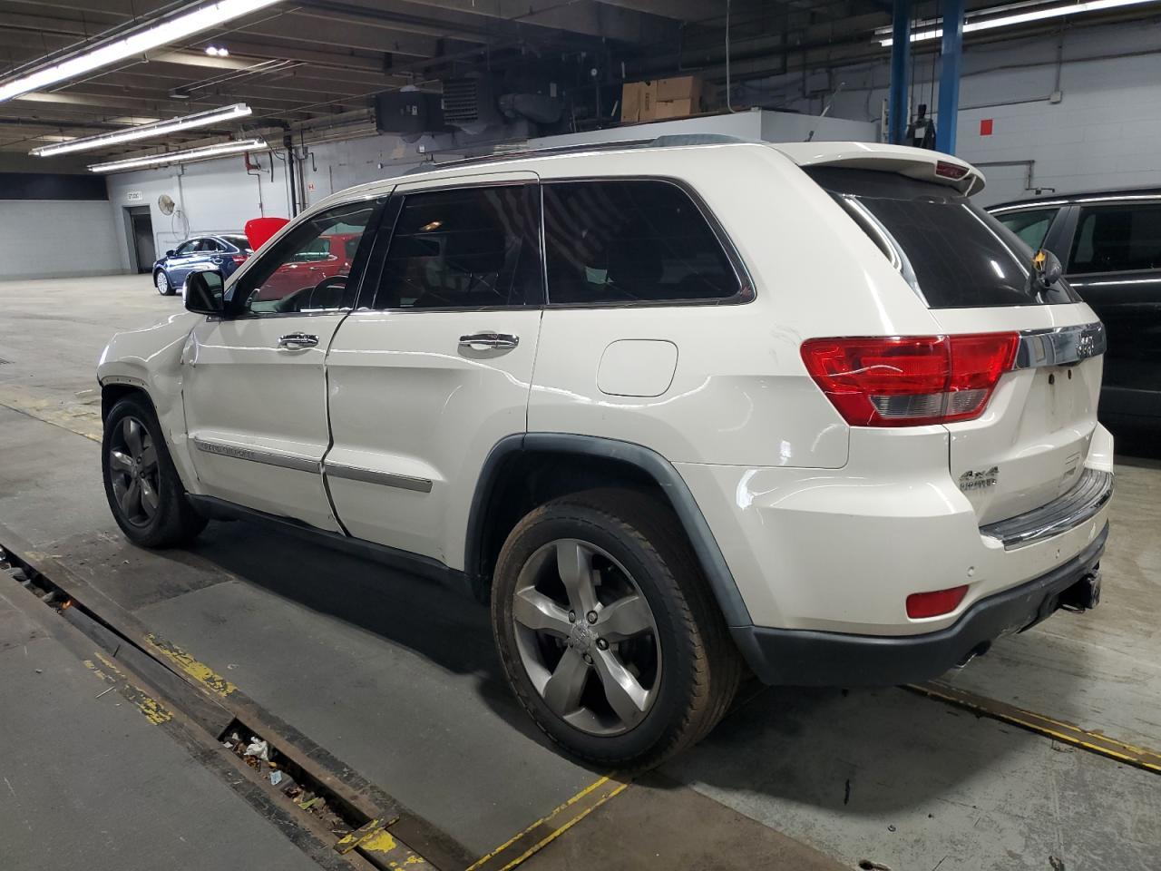2011 Jeep Grand Cherokee Limited - Фото 2