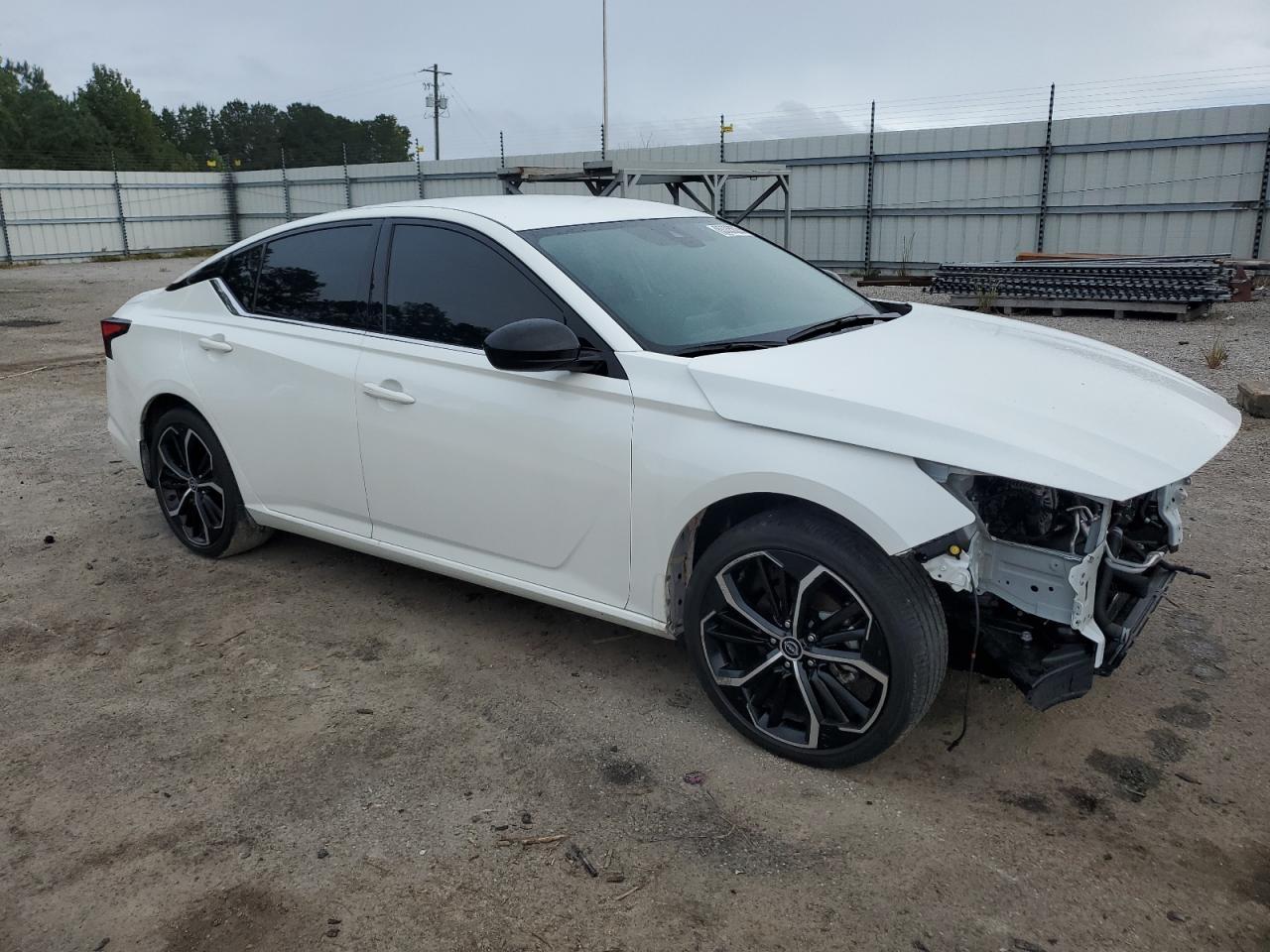 2024 Nissan Altima Sr - Фото 4