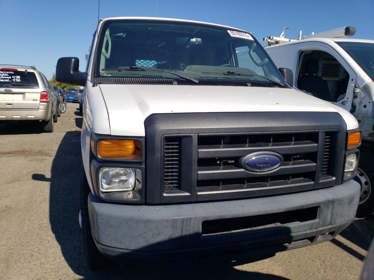 2012 Ford Econoline E250 Van - Фото 5