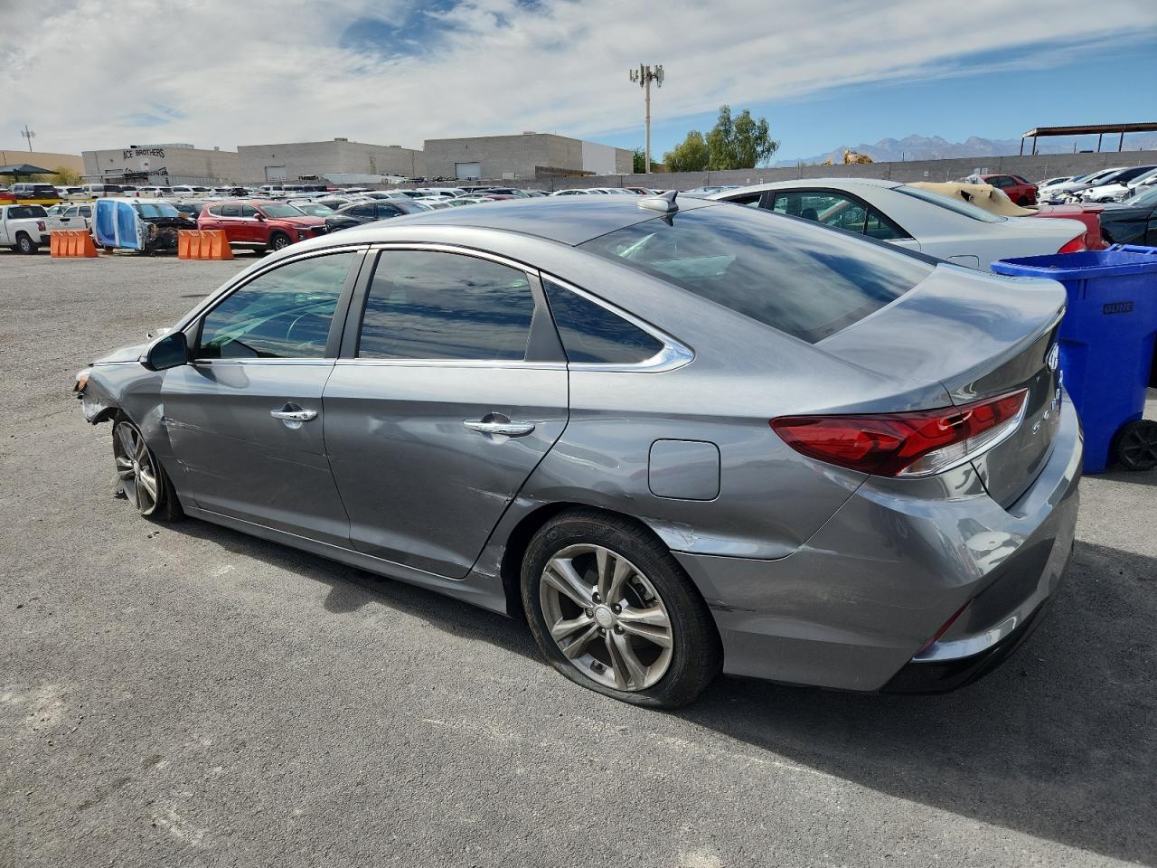 2019 Hyundai Sonata Limited - Фото 2