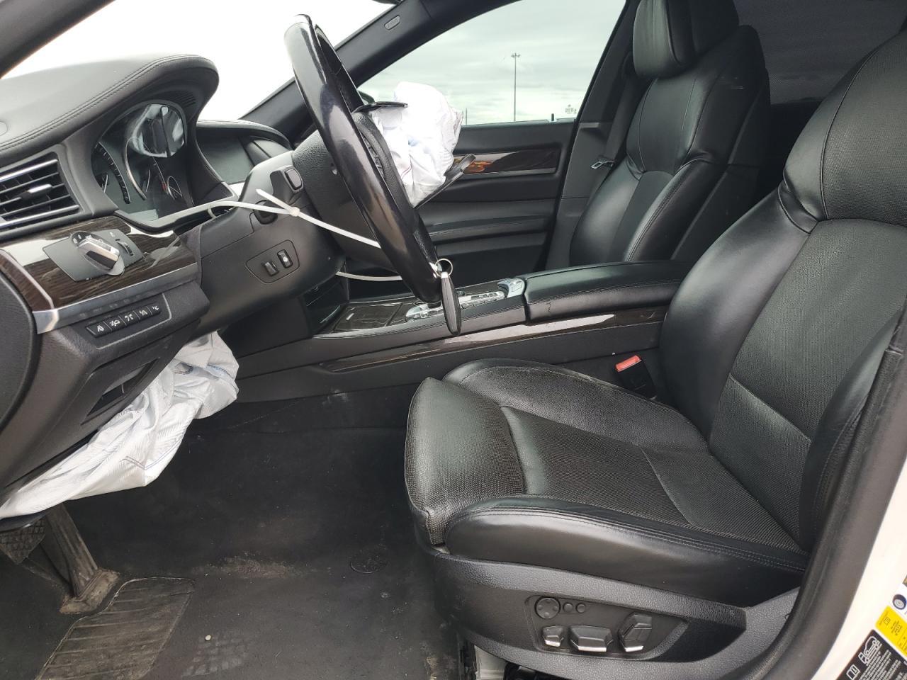 2012 BMW 750 Xi - Фото 7