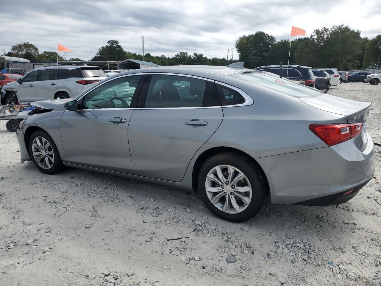 2024 Chevrolet Malibu Lt - Image 2