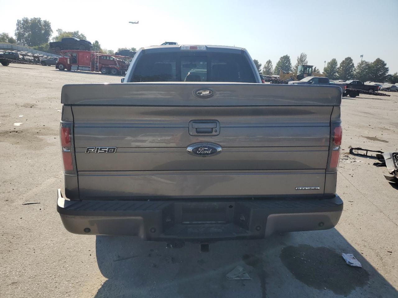 2014 Ford F150 Super Cab - Image 6