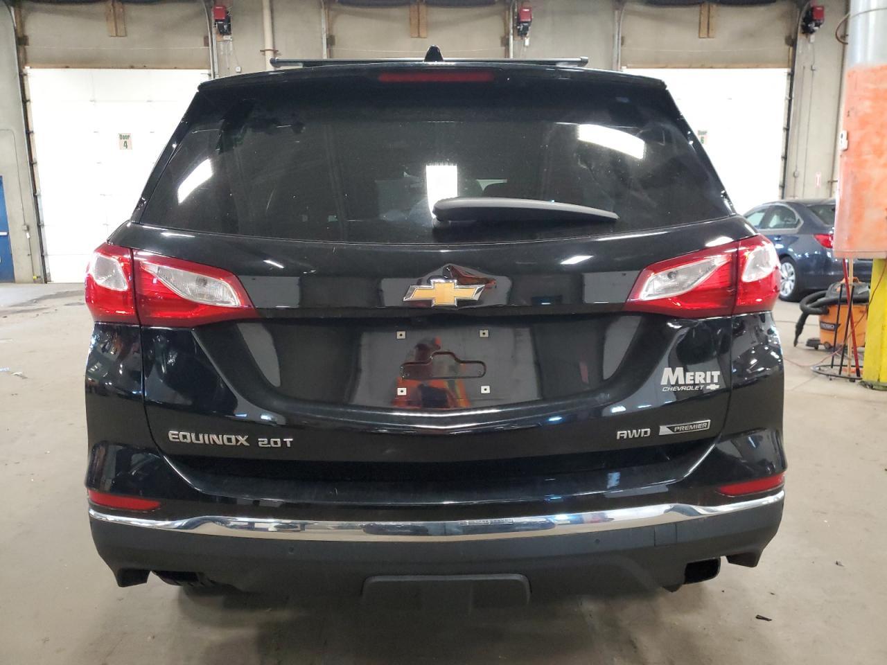 2018 Chevrolet Equinox Premier - Image 6