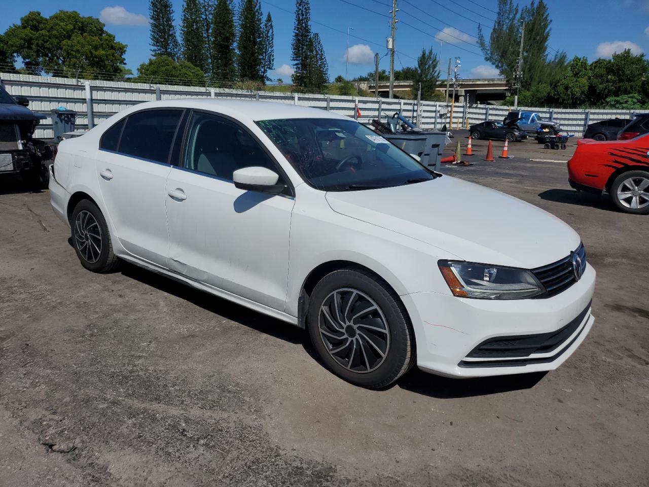 2017 Volkswagen Jetta S - Image 4