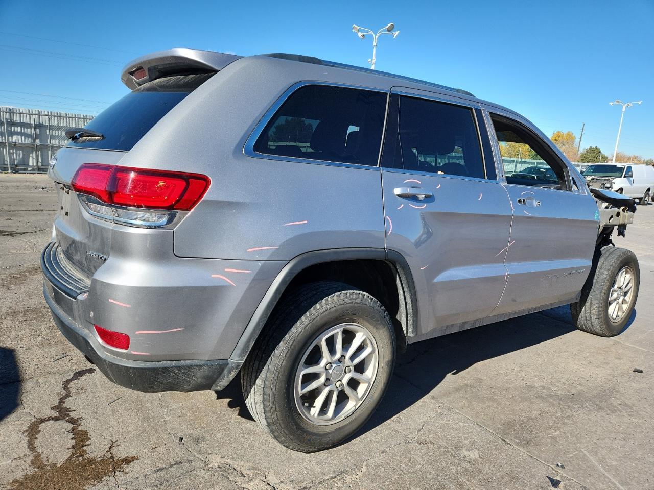 2020 Jeep Grand Cherokee Laredo - Фото 3