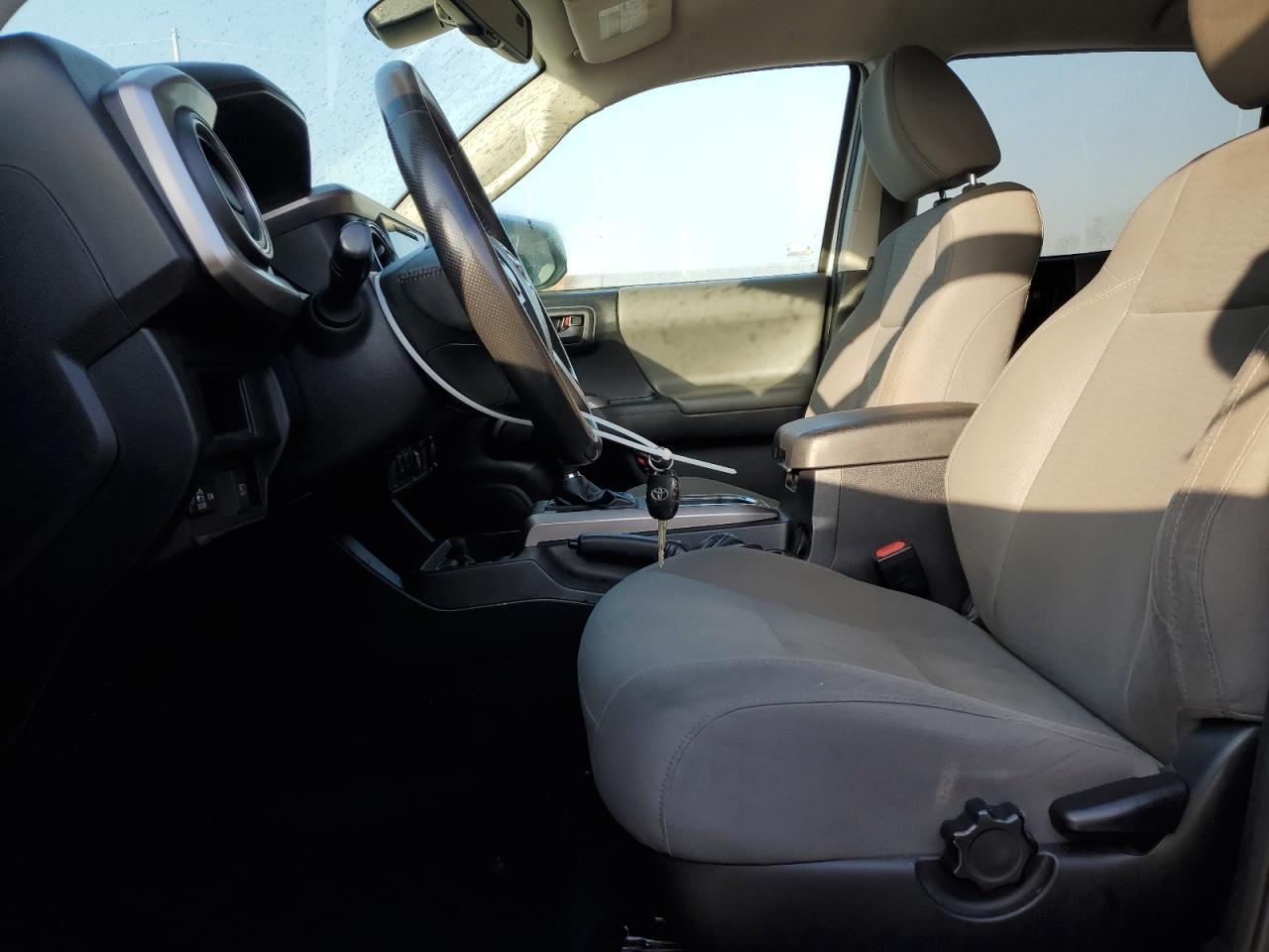 2018 Toyota Tacoma Double Cab - Image 7