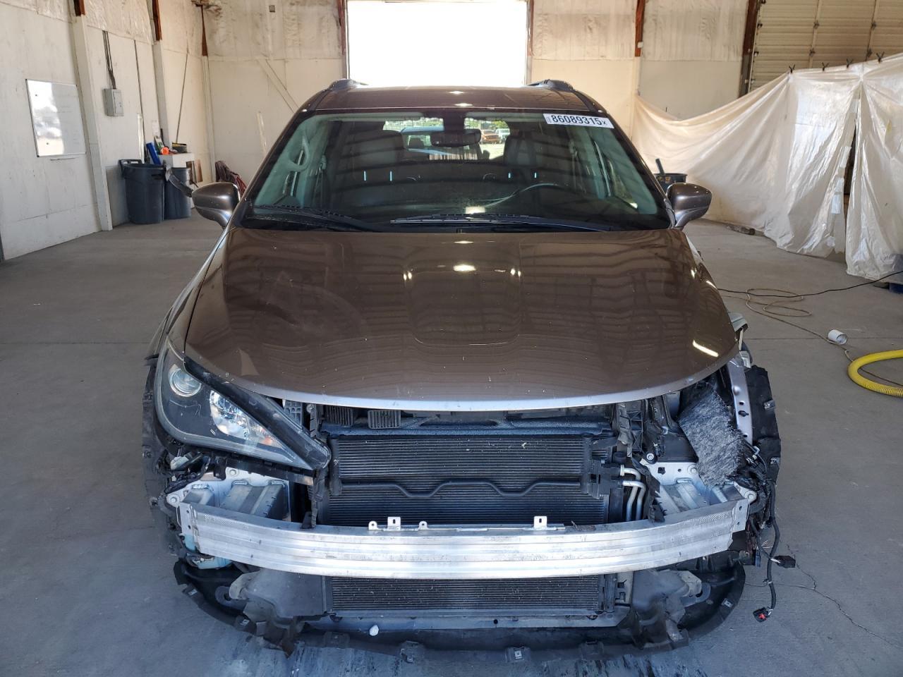 2018 Chrysler Pacifica Touring L Plus - Фото 5
