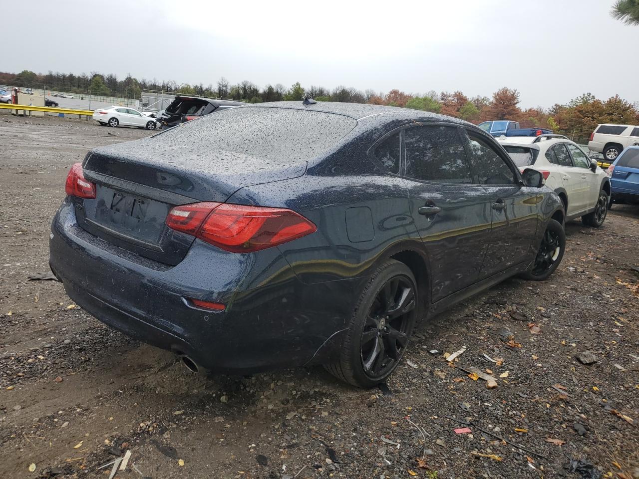 2016 Infiniti Q70L 3.7 - Image 3