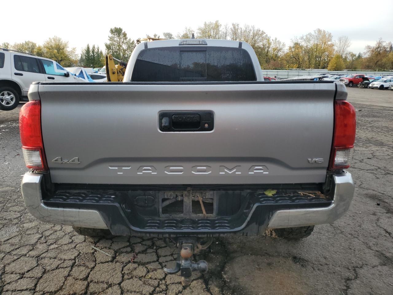 2020 Toyota Tacoma Double Cab - Image 6