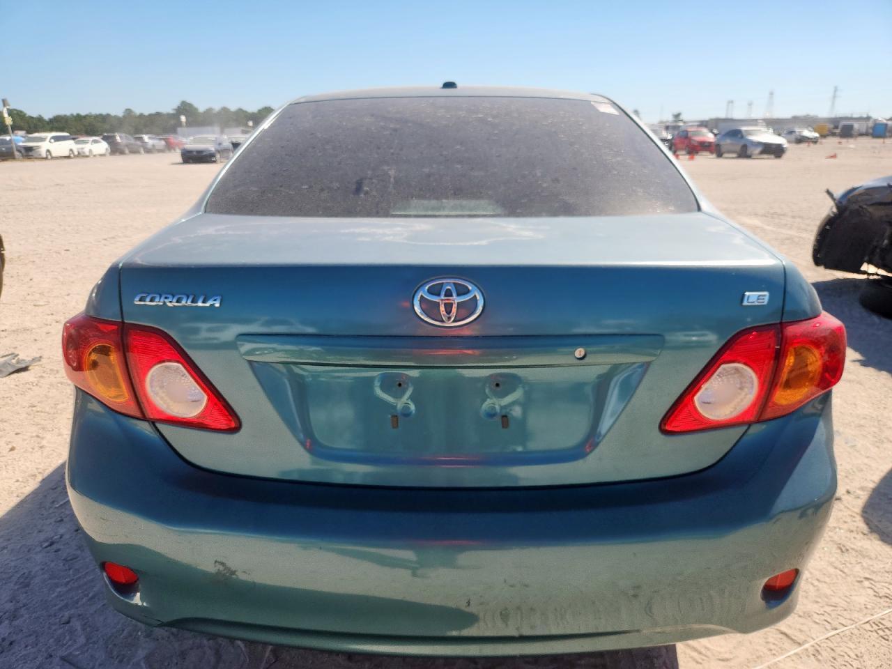 2010 Toyota Corolla Base - Фото 6