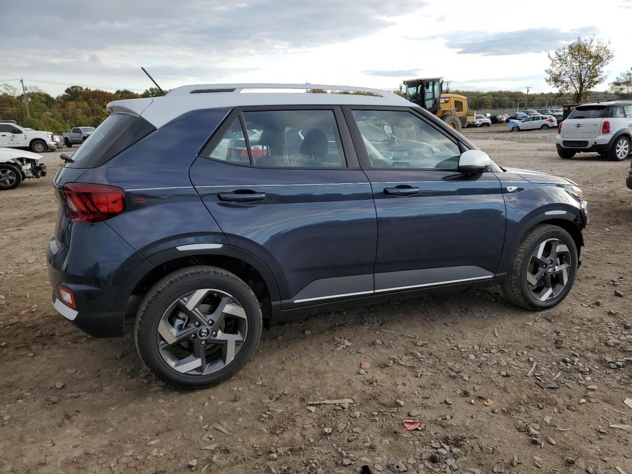 2025 Hyundai Venue Sel - Фото 3