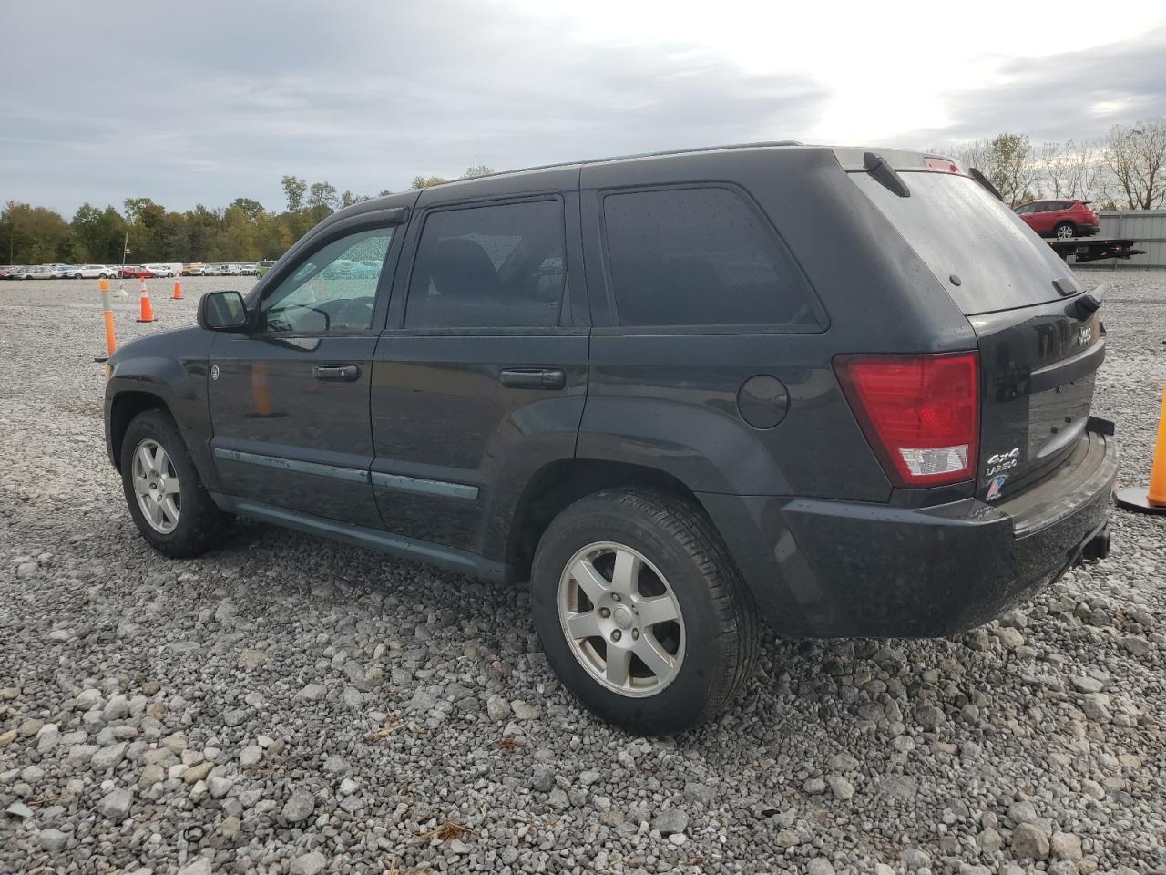 2008 Jeep Grand Cherokee Laredo - Image 2
