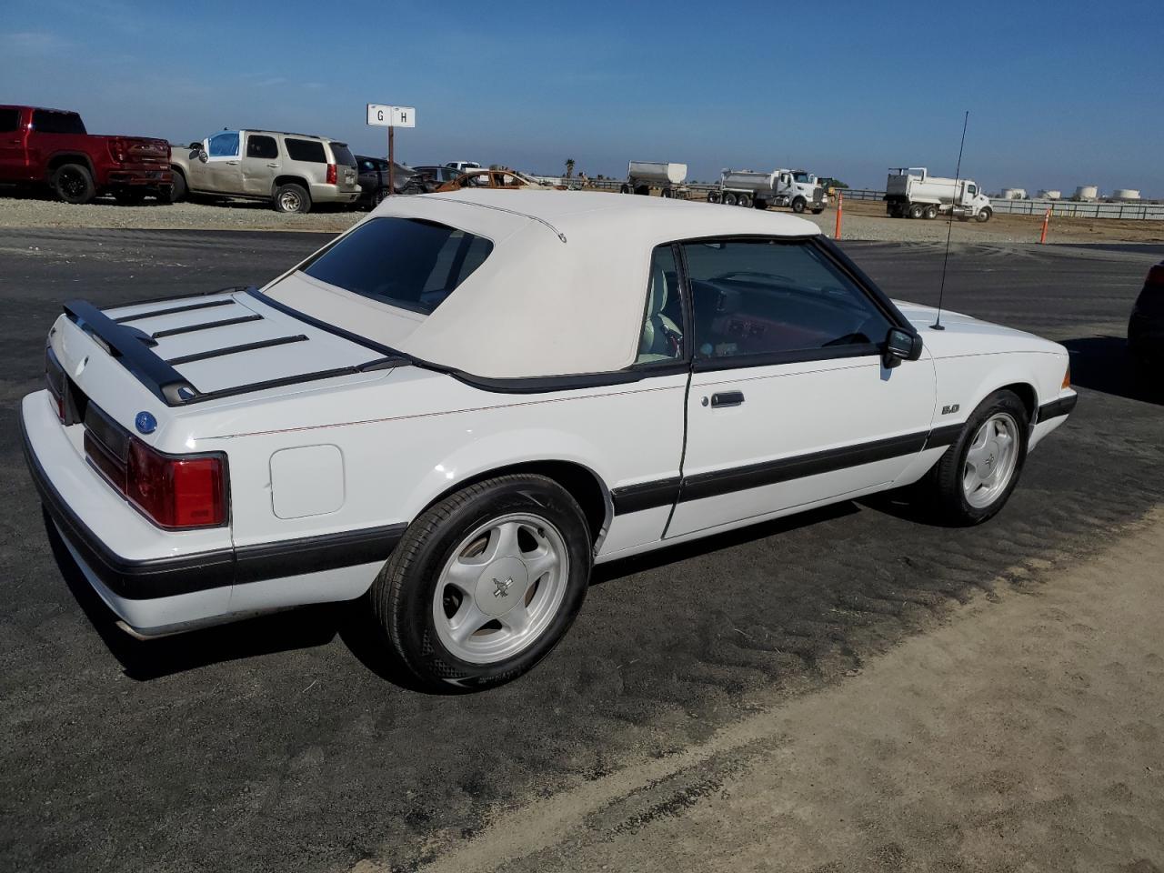 1989 Ford Mustang Lx - Фото 3