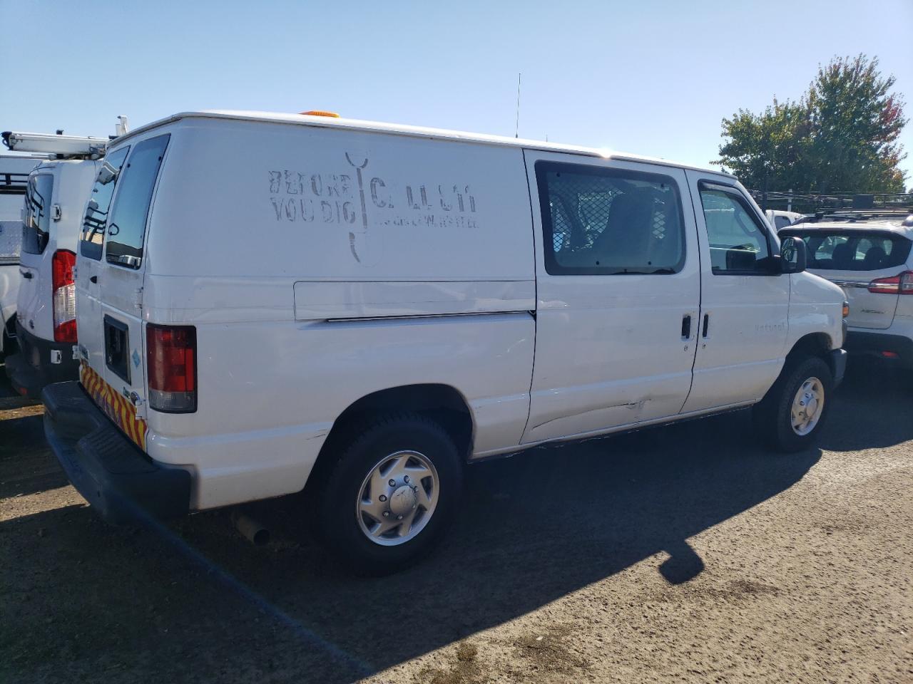 2012 Ford Econoline E250 Van - Фото 3