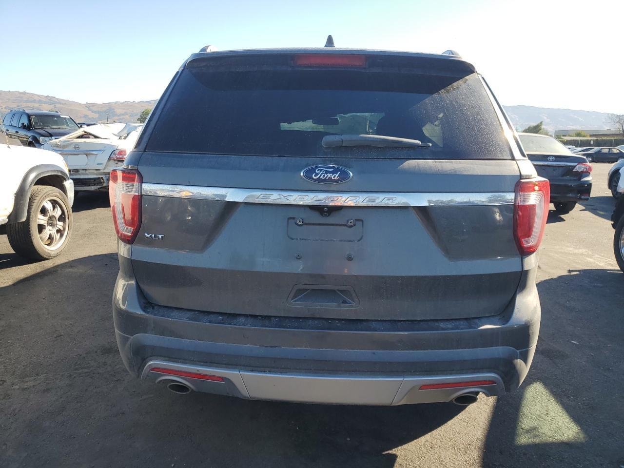 2017 Ford Explorer Xlt - Фото 6