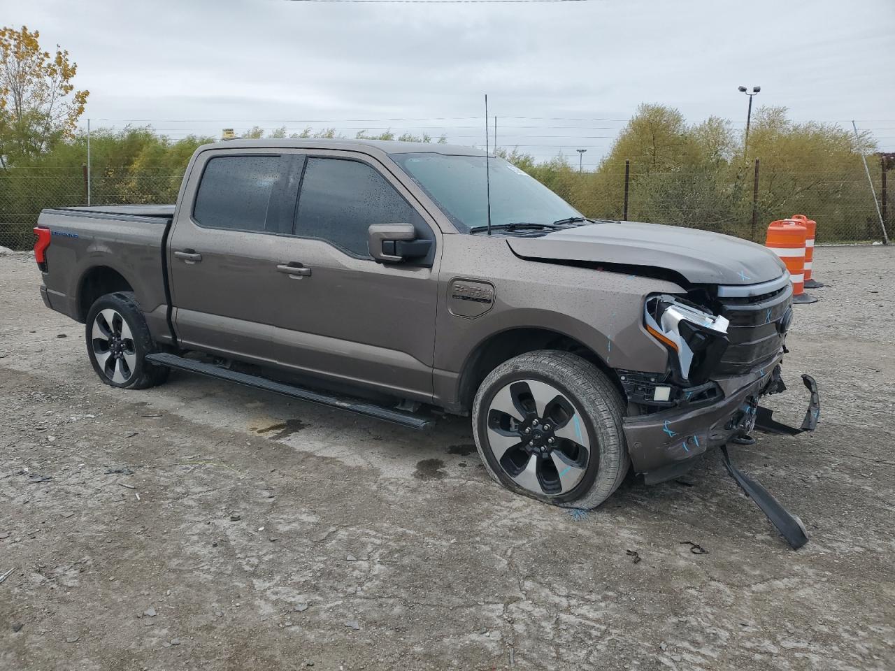 2023 Ford F150 Lightning Pro - Фото 4
