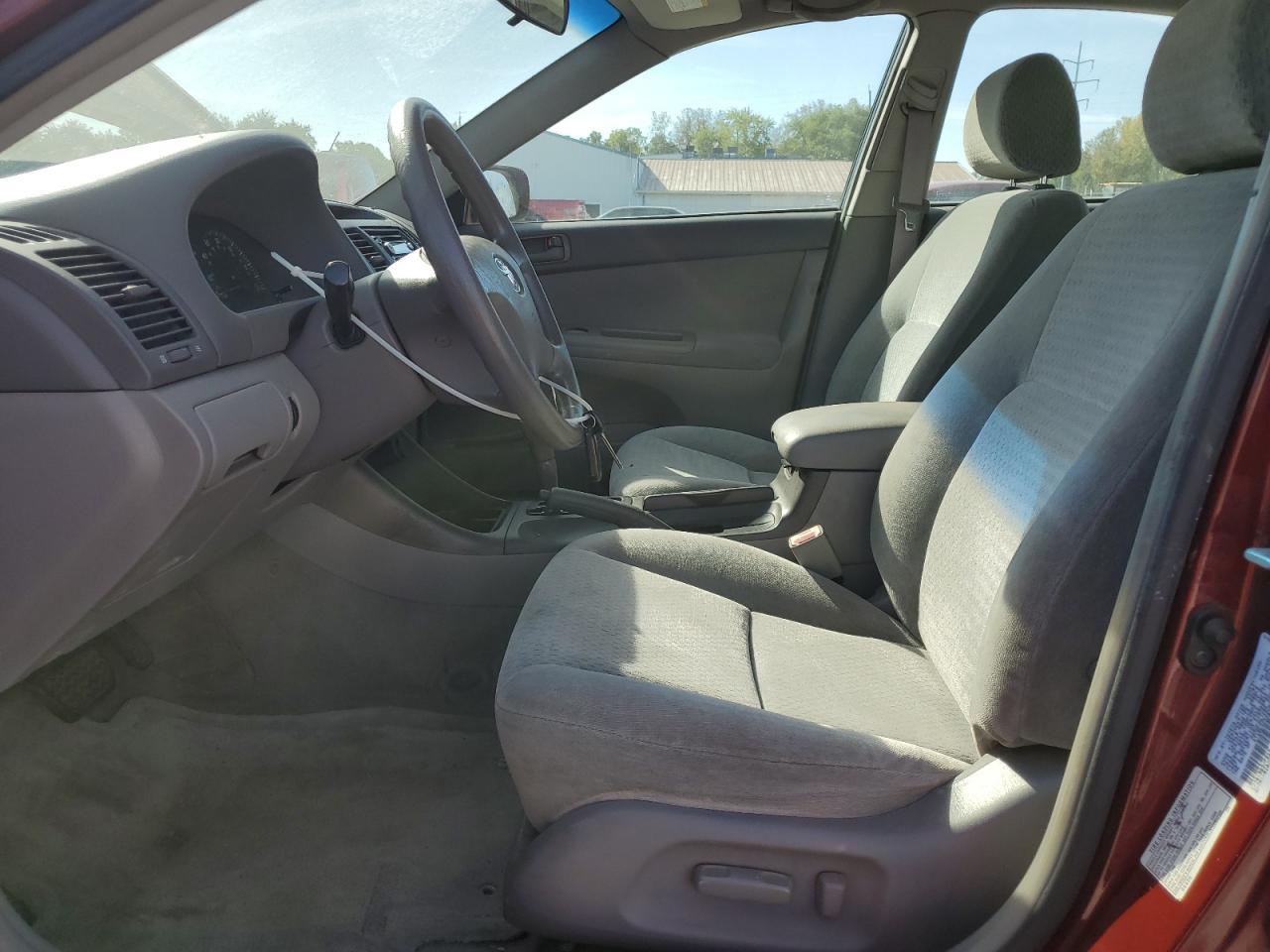 2002 Toyota Camry Le - Image 7