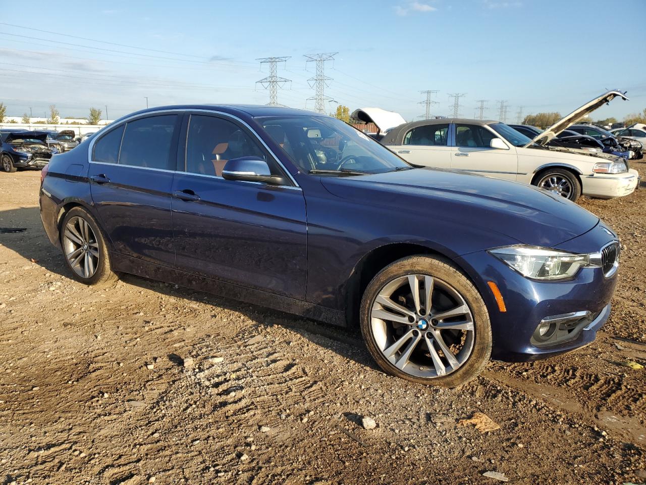 2017 BMW 330 Xi - Фото 4