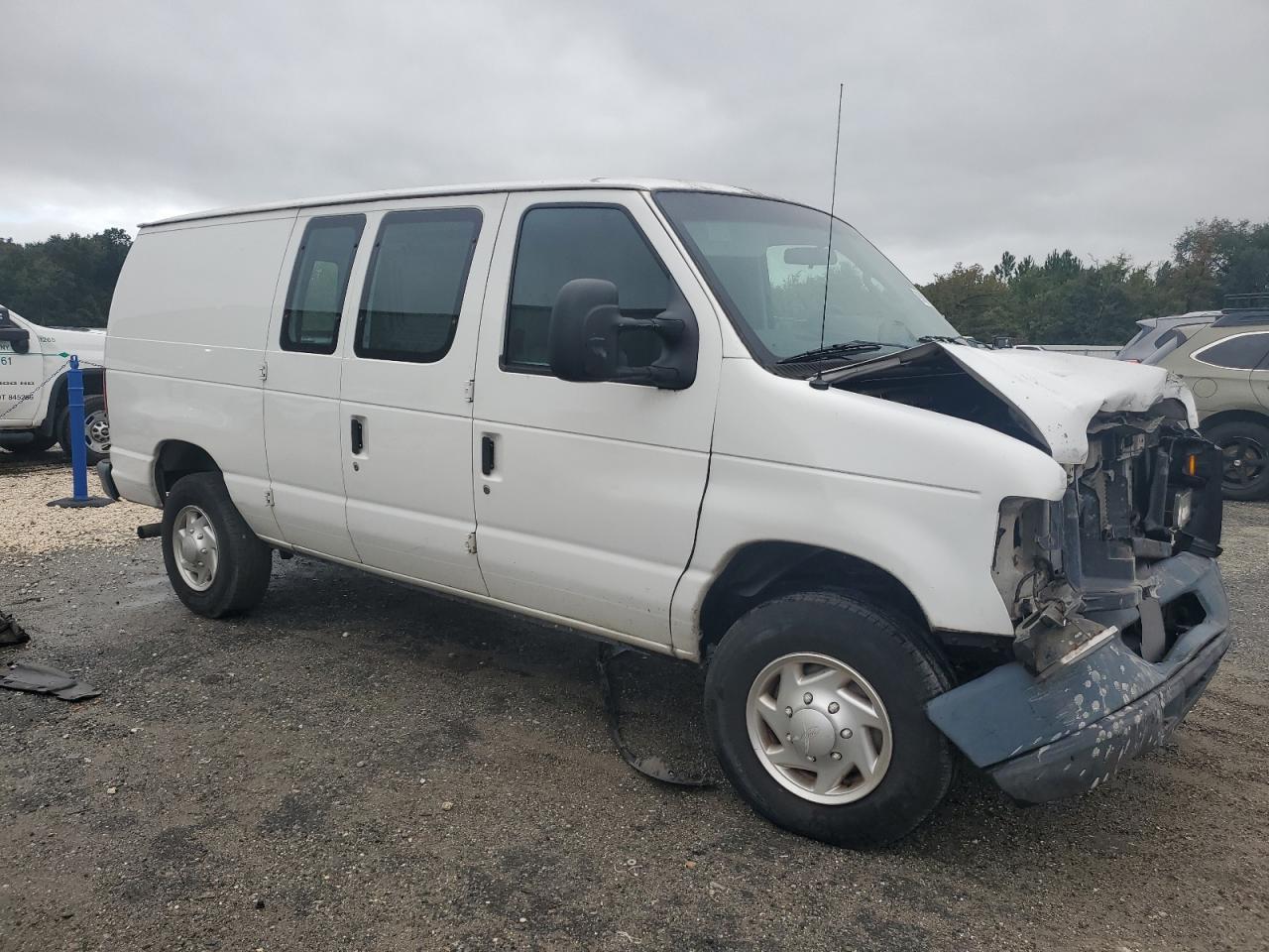 2012 Ford Econoline E350 Super Duty Van - Фото 4