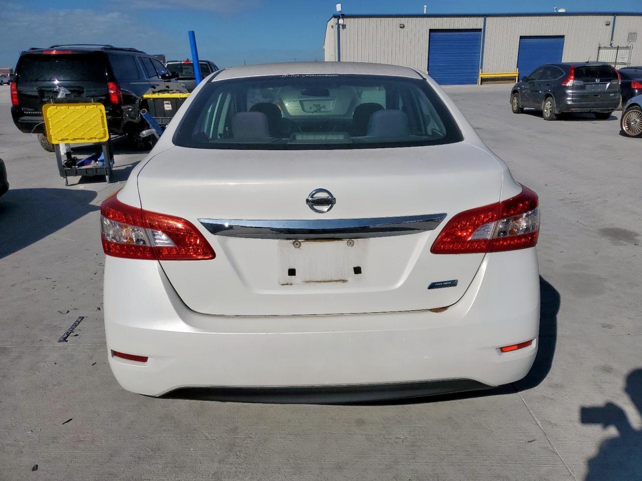 2014 Nissan Sentra S - Фото 6