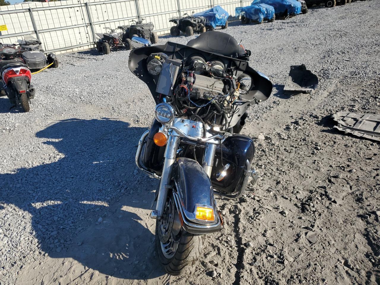 2013 Harley-Davidson Flhtcu Ultra Classic Electra Glide - Image 2