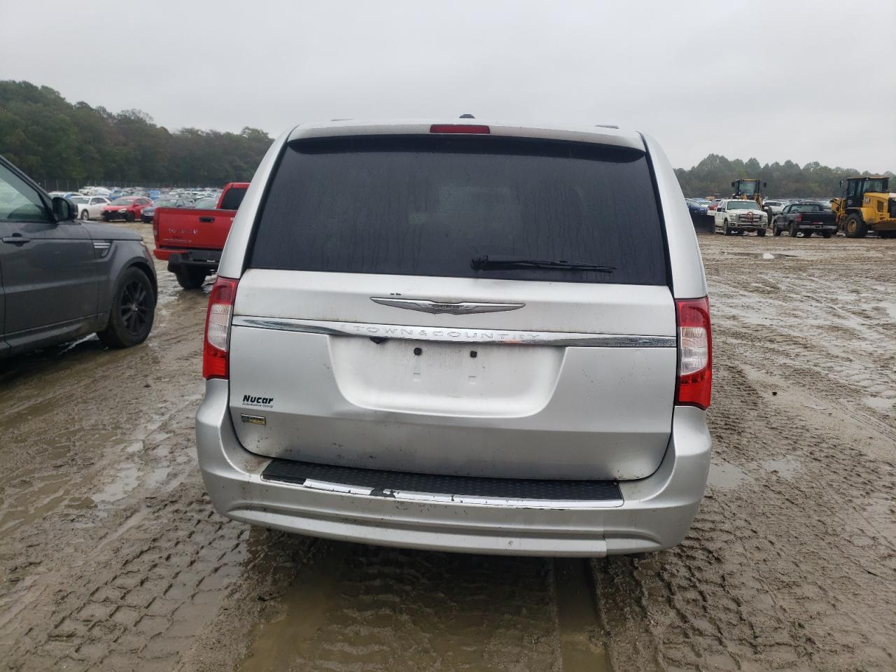 2012 Chrysler Town & Country Touring - Фото 6