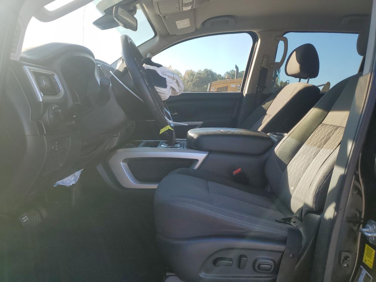 2021 Nissan Titan Sv - Фото 7