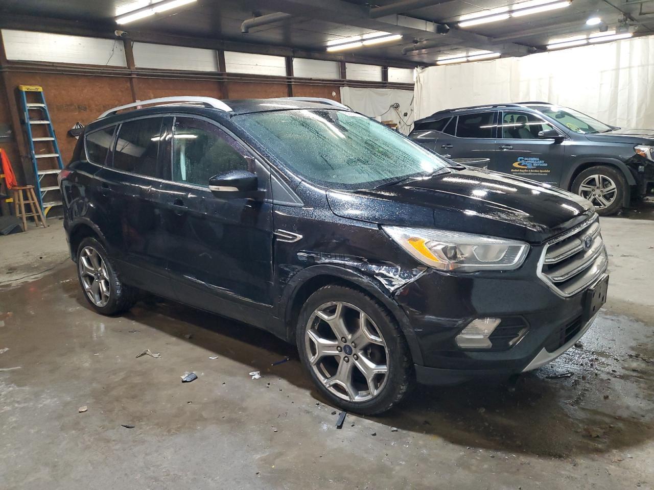 2017 Ford Escape Titanium - Фото 4