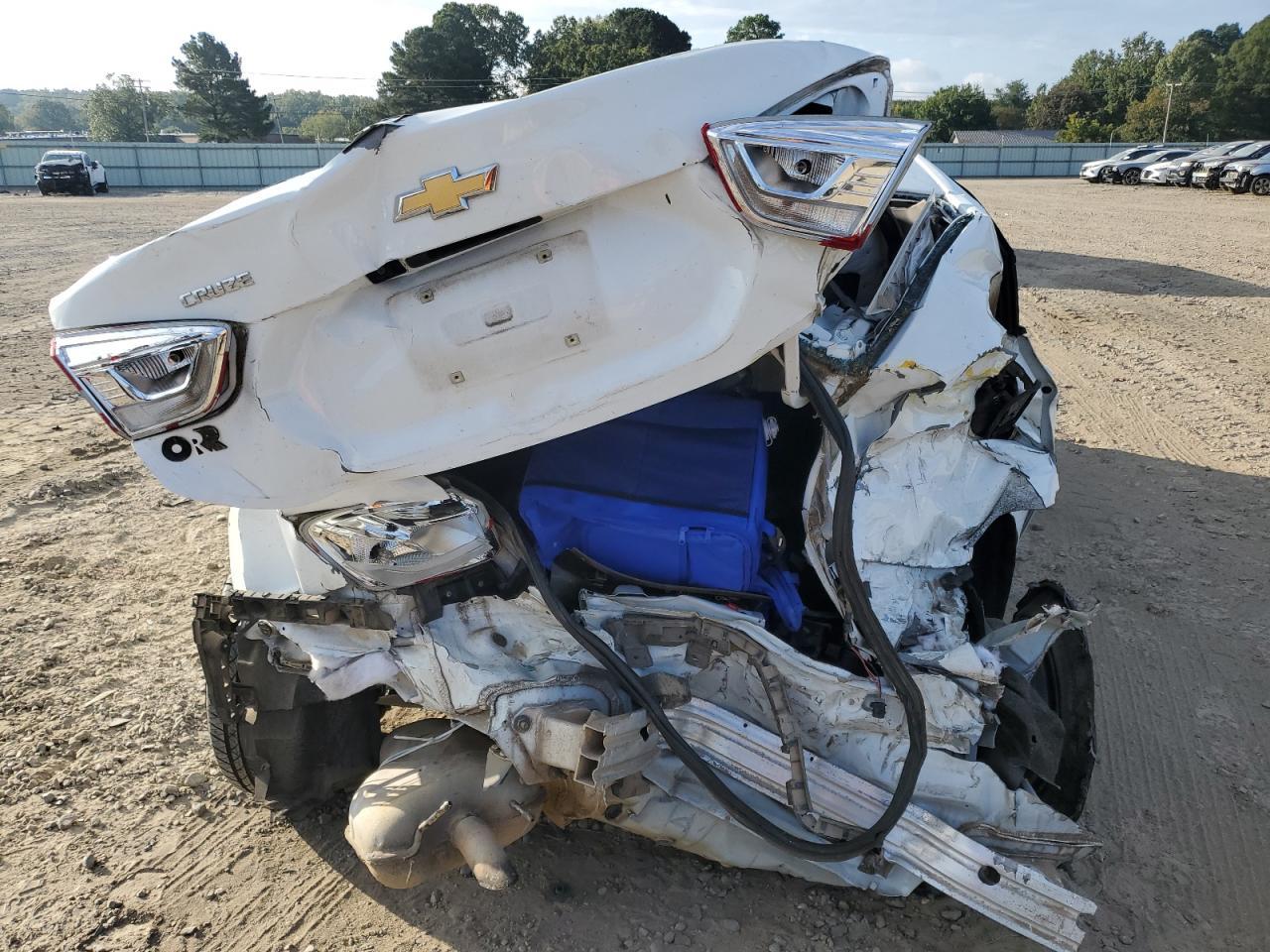 2017 Chevrolet Cruze Ls - Фото 6