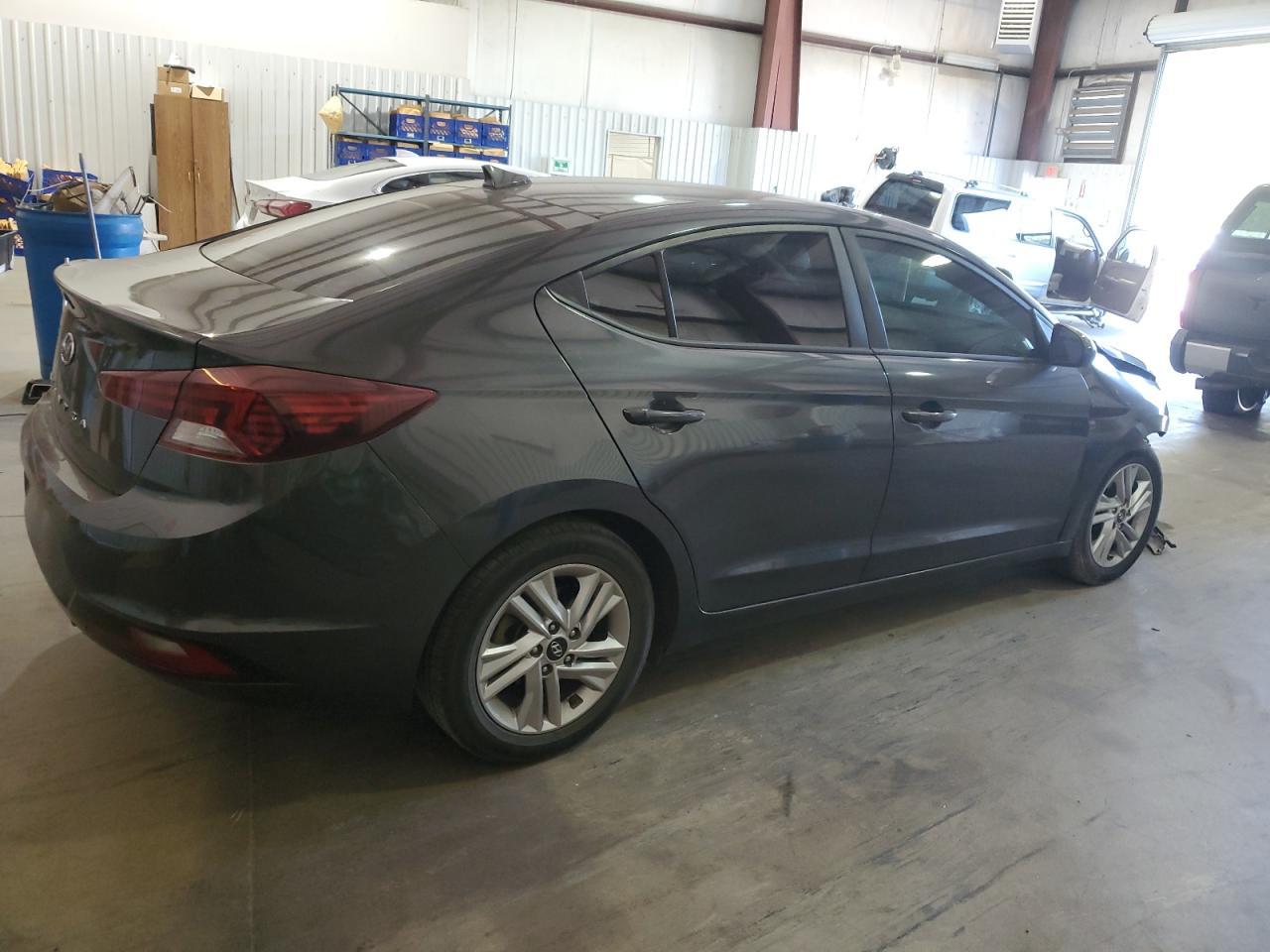 2020 Hyundai Elantra Sel - Фото 3