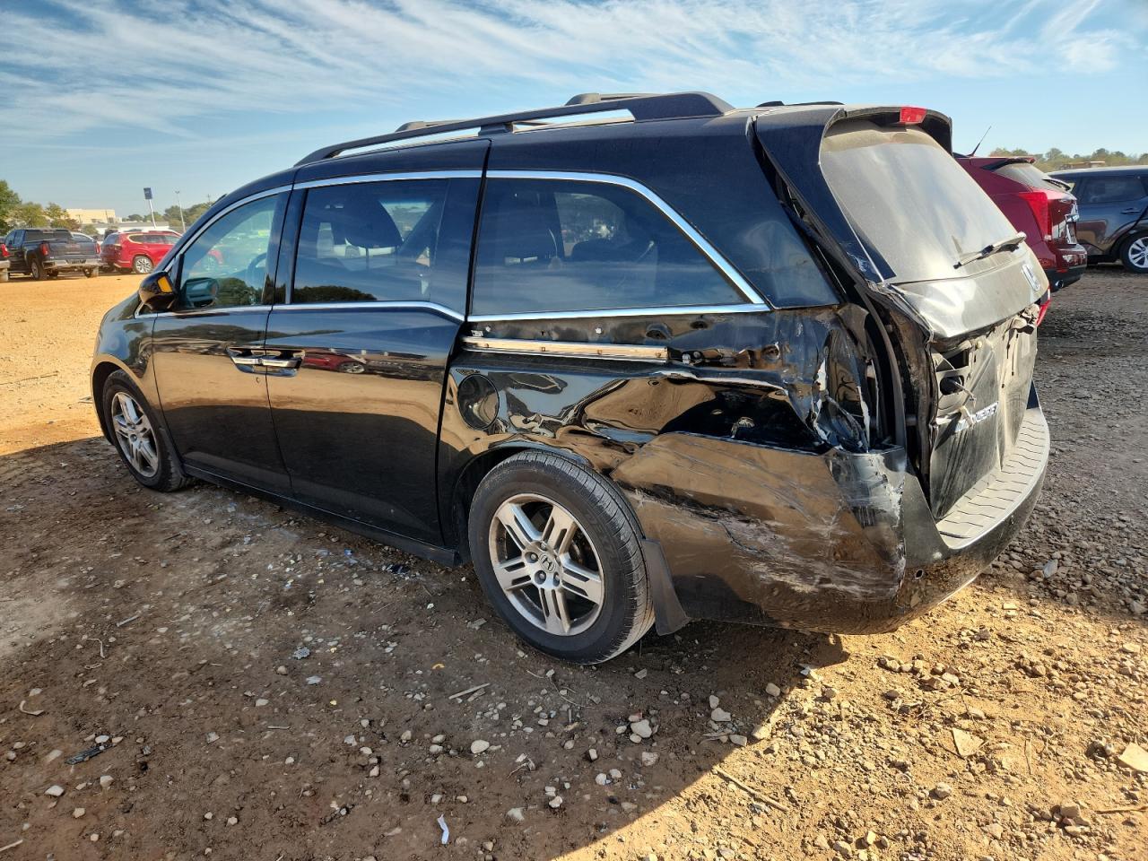 2012 Honda Odyssey Touring - Image 2