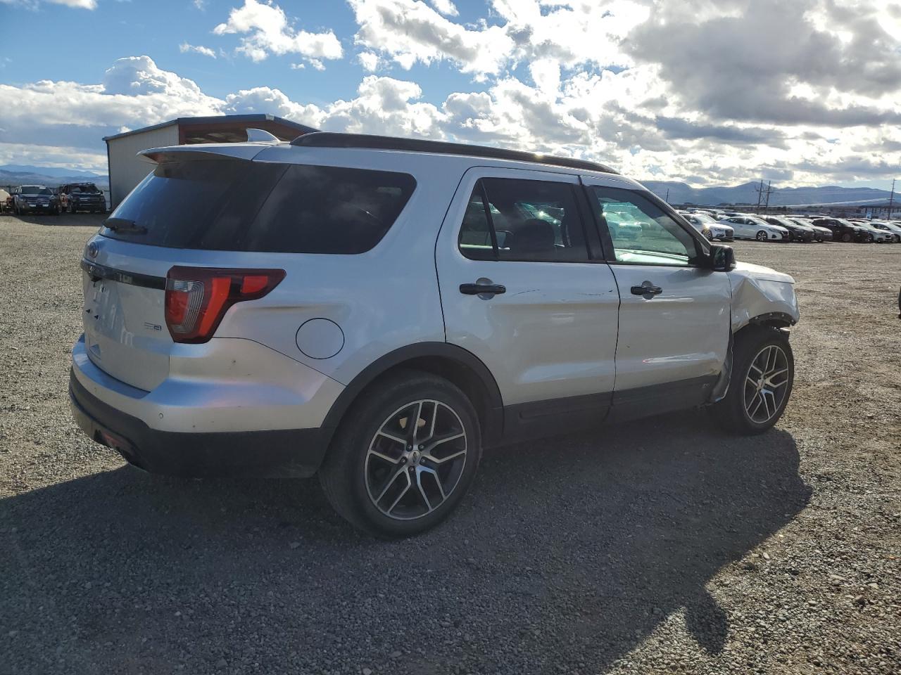 2016 Ford Explorer Sport - Фото 3