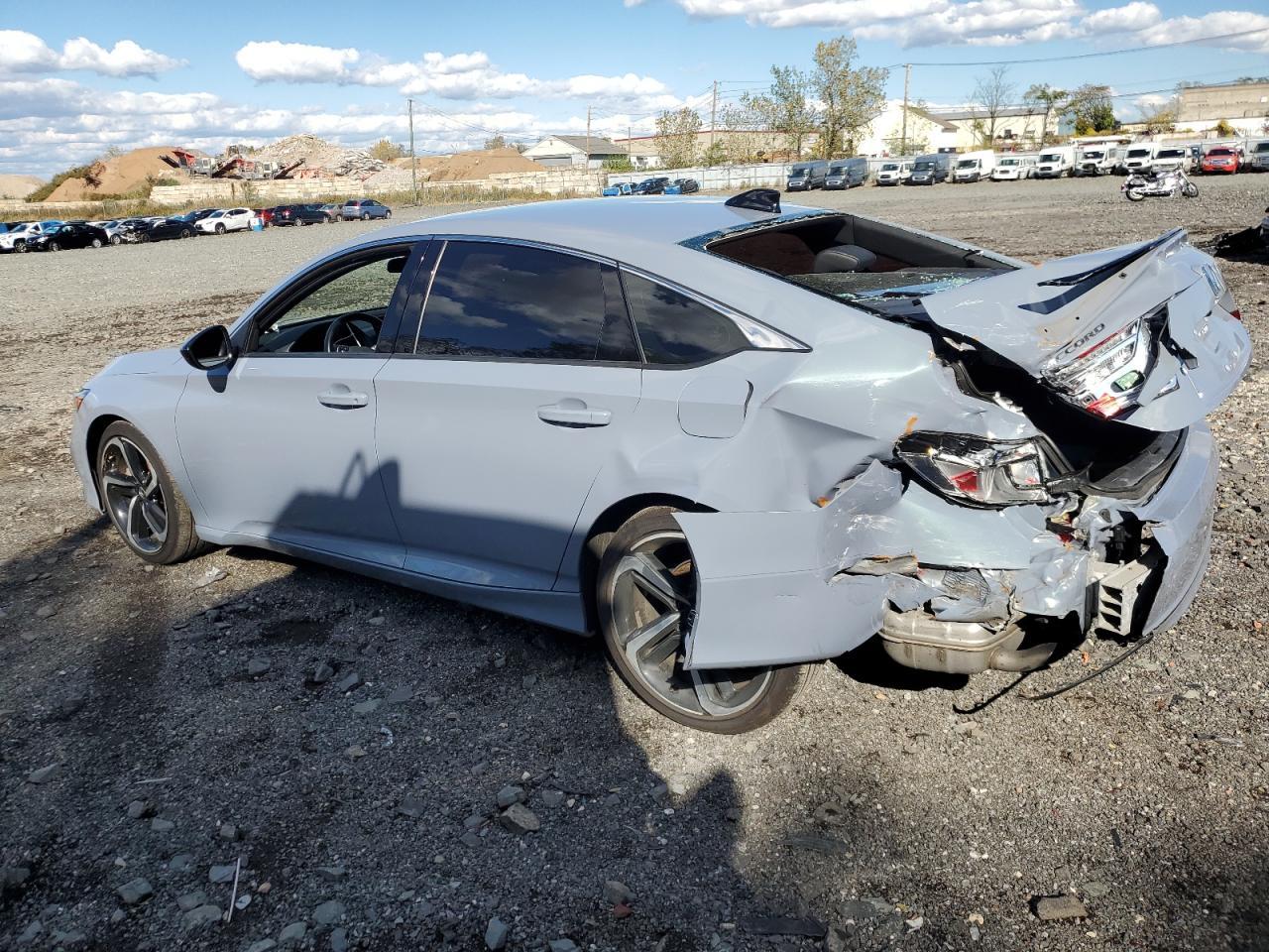 2022 Honda Accord Sport - Фото 2