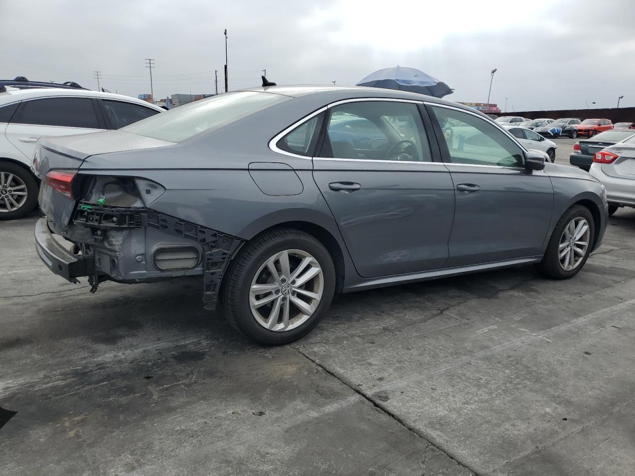 2020 Volkswagen Passat Se - Фото 3