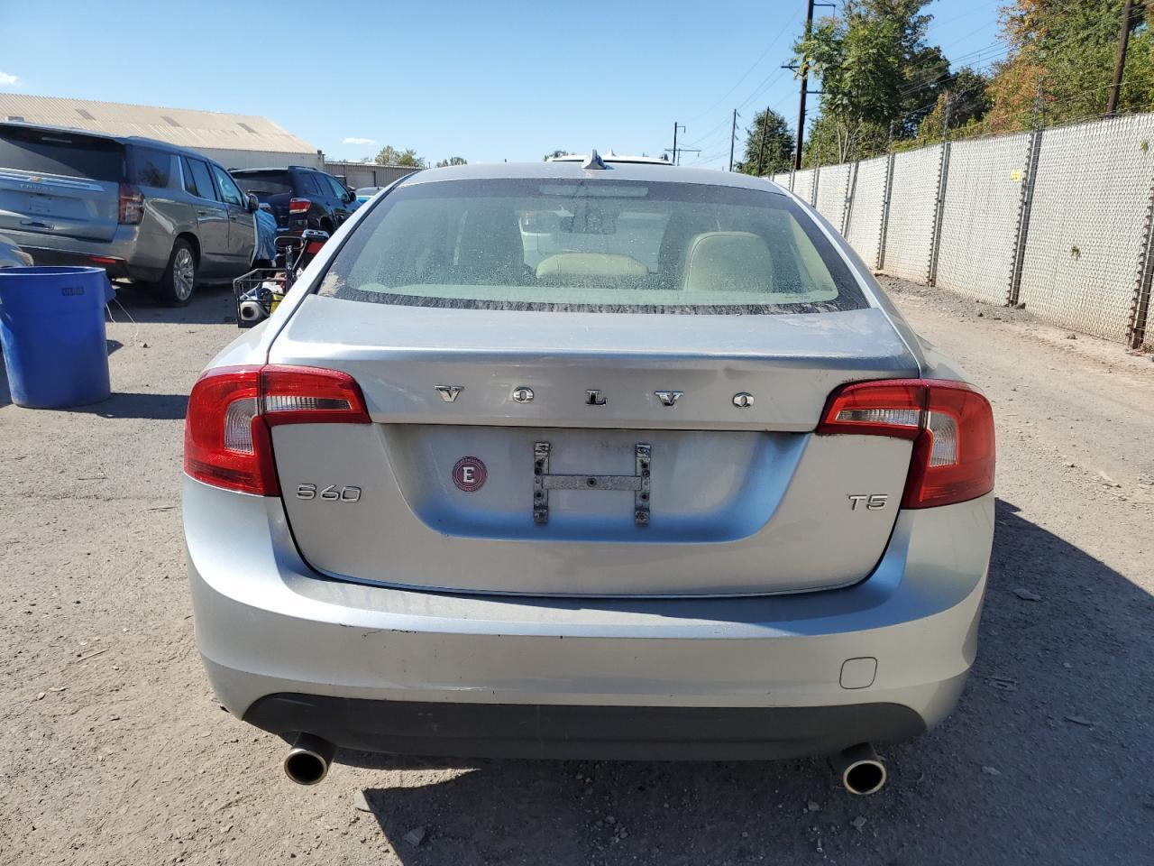 2013 Volvo S60 T5 - Image 6