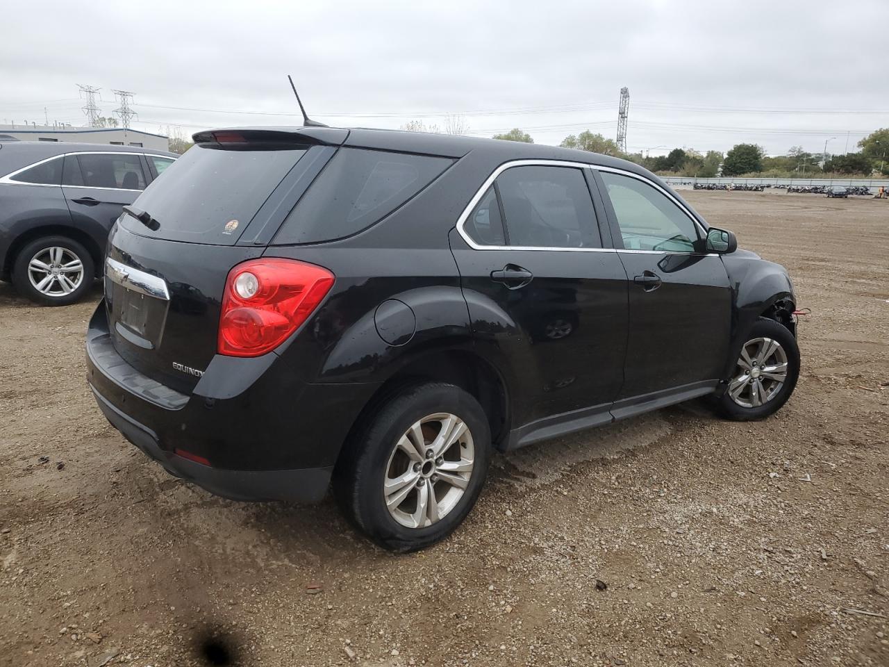 2013 Chevrolet Equinox Ls - Image 3