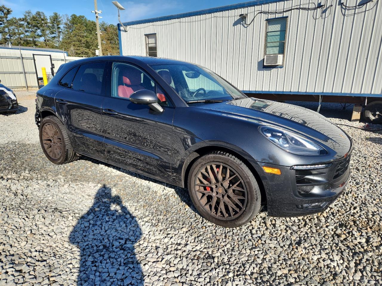 2017 Porsche Macan Gts - Image 4