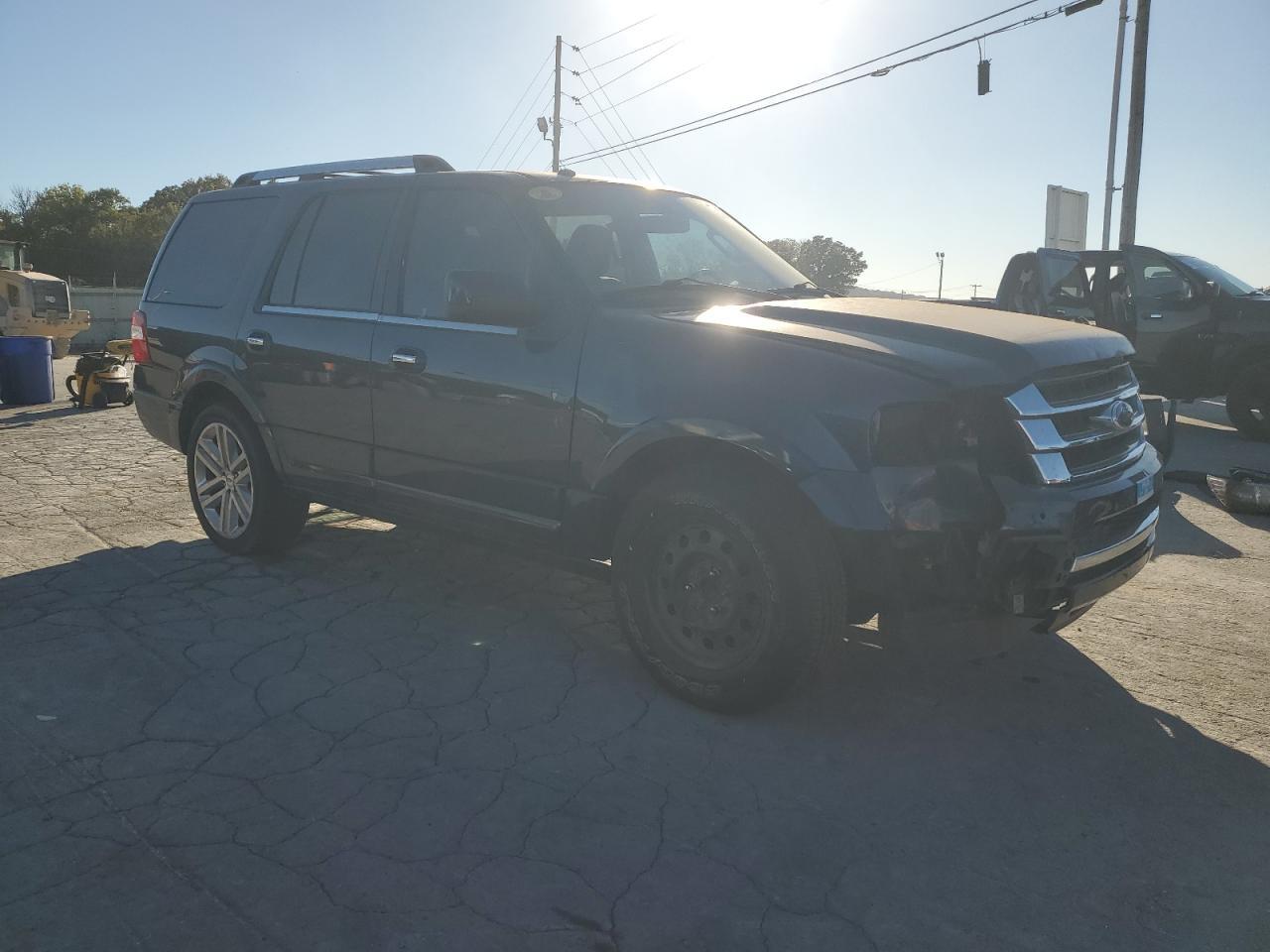 2016 Ford Expedition Limited - Image 4