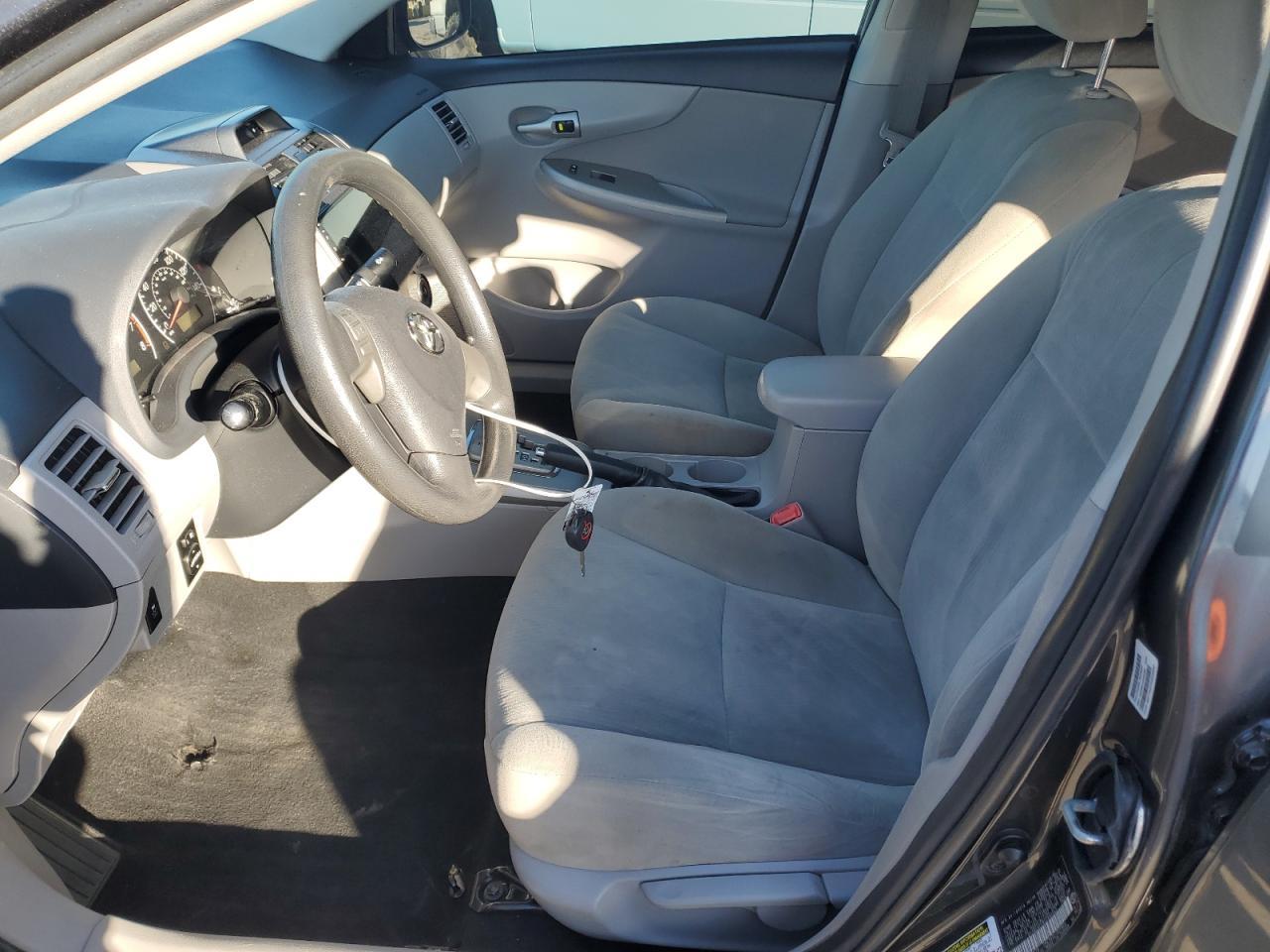 2012 Toyota Corolla Base - Фото 7