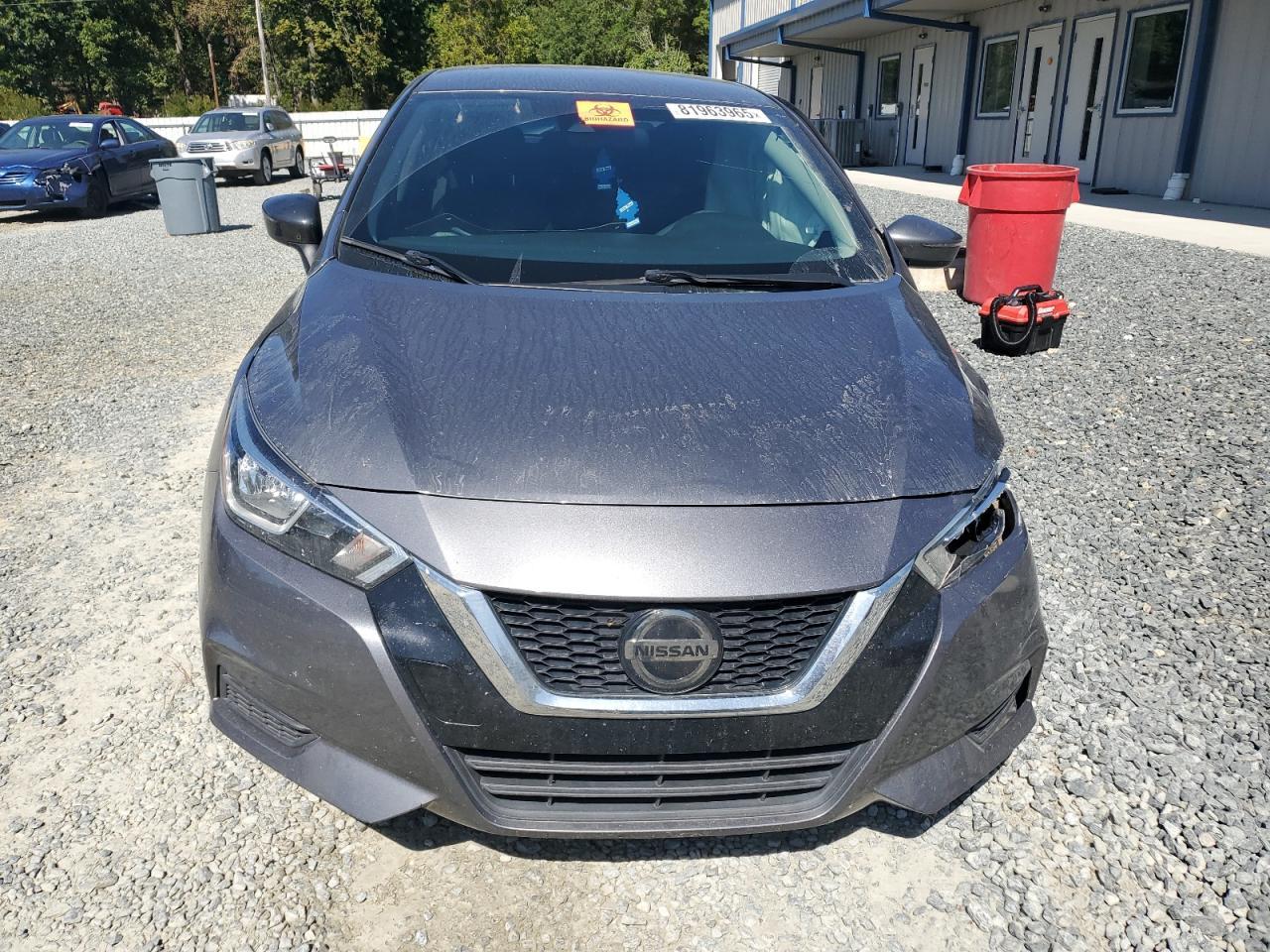 2021 Nissan Versa Sv - Image 5