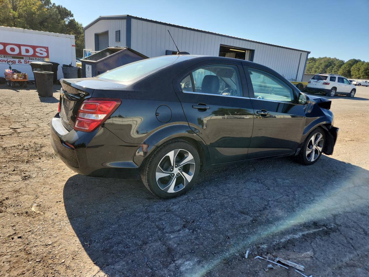 2020 Chevrolet Sonic Premier - Фото 3