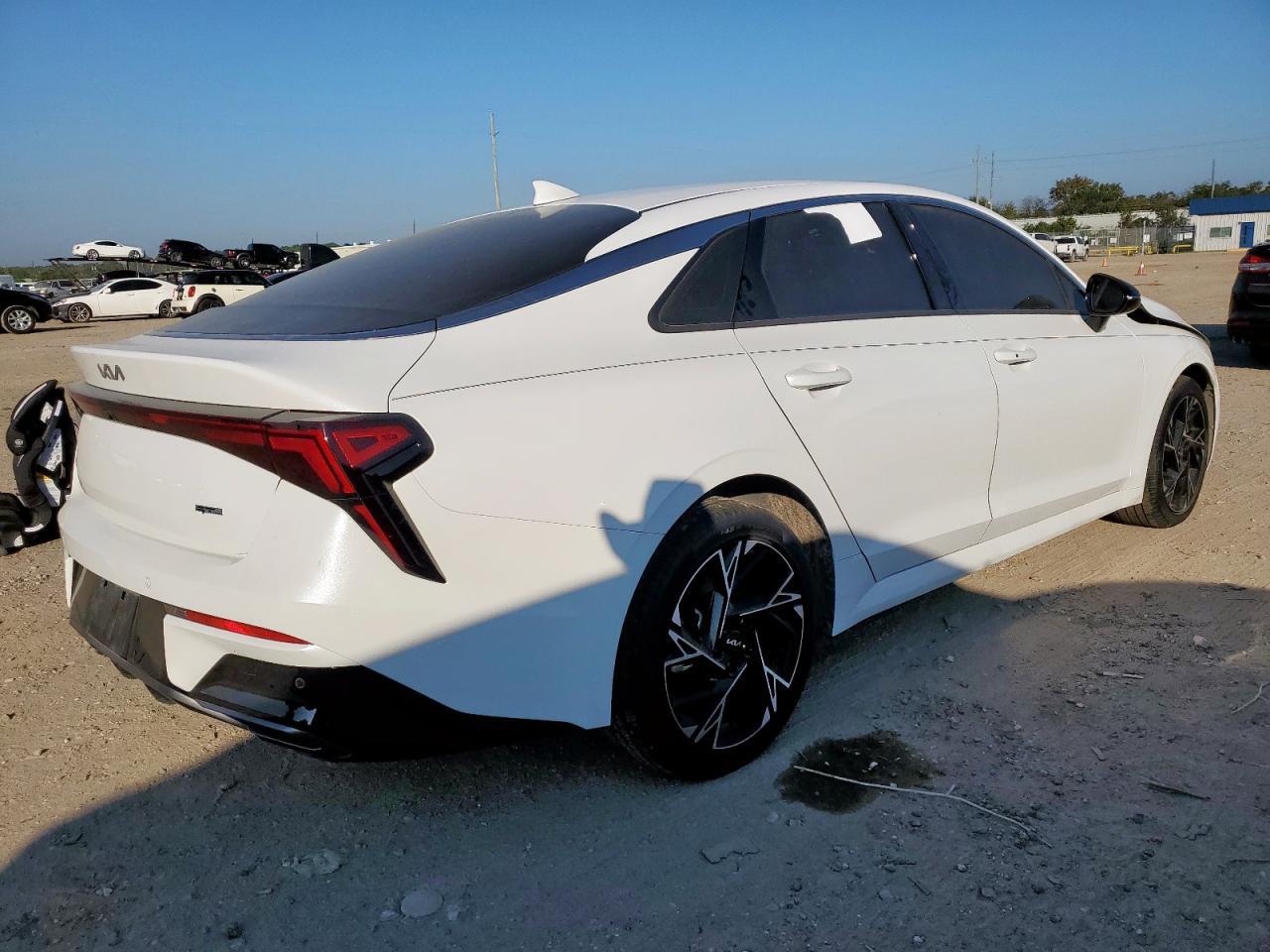 2025 Kia K5 Gt Line - Фото 3