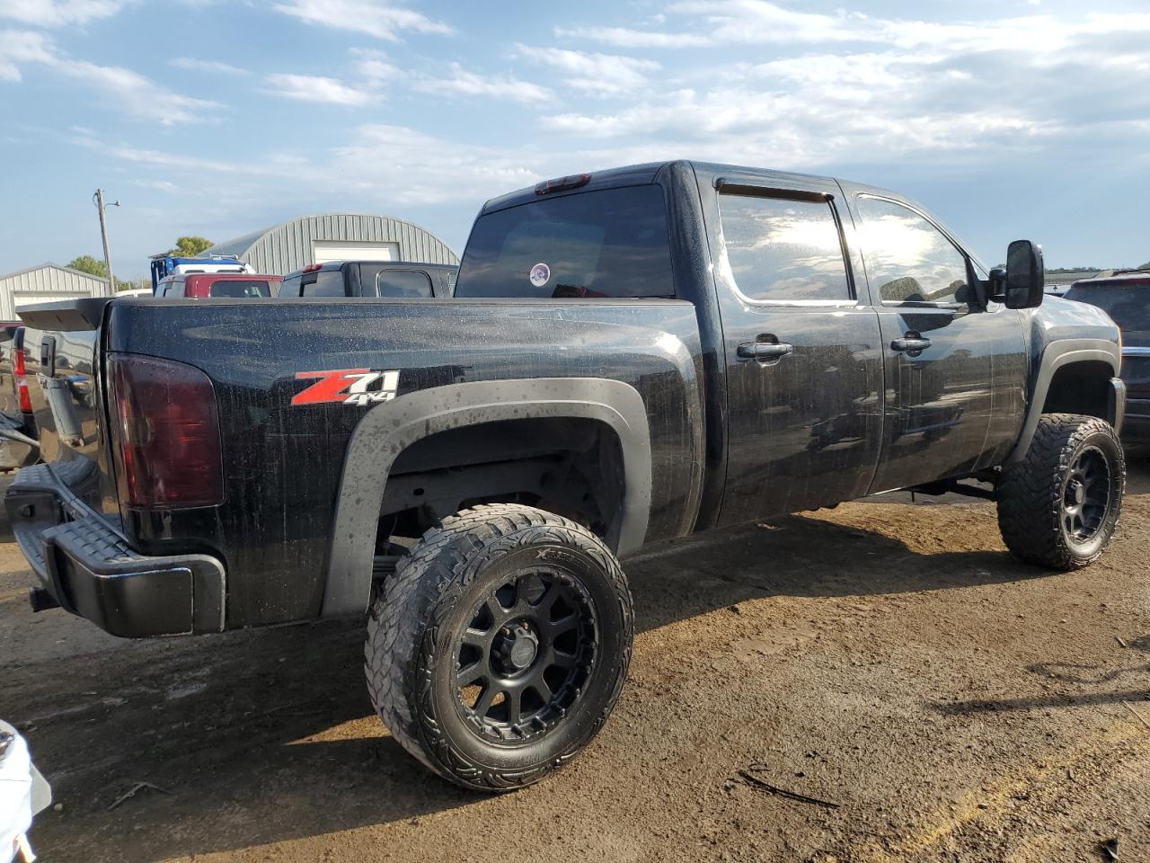 2012 Chevrolet Silverado K1500 Lt - Image 3