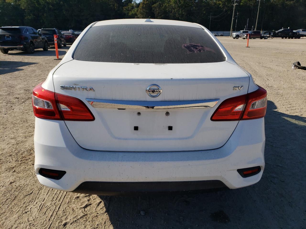 2017 Nissan Sentra S - Фото 6