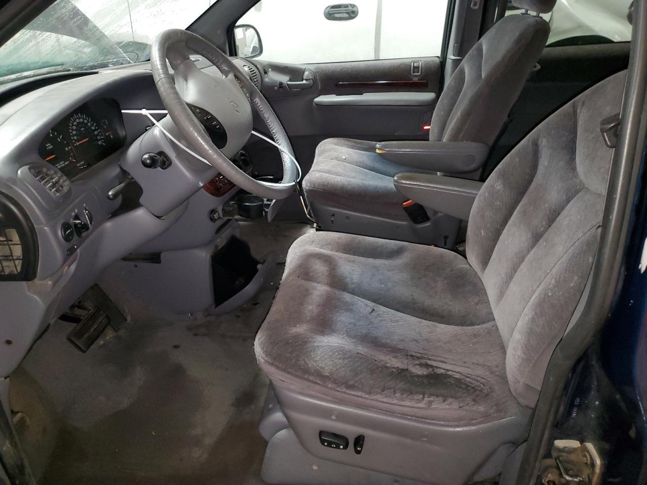 2000 Chrysler Town & Country Lxi - Image 7