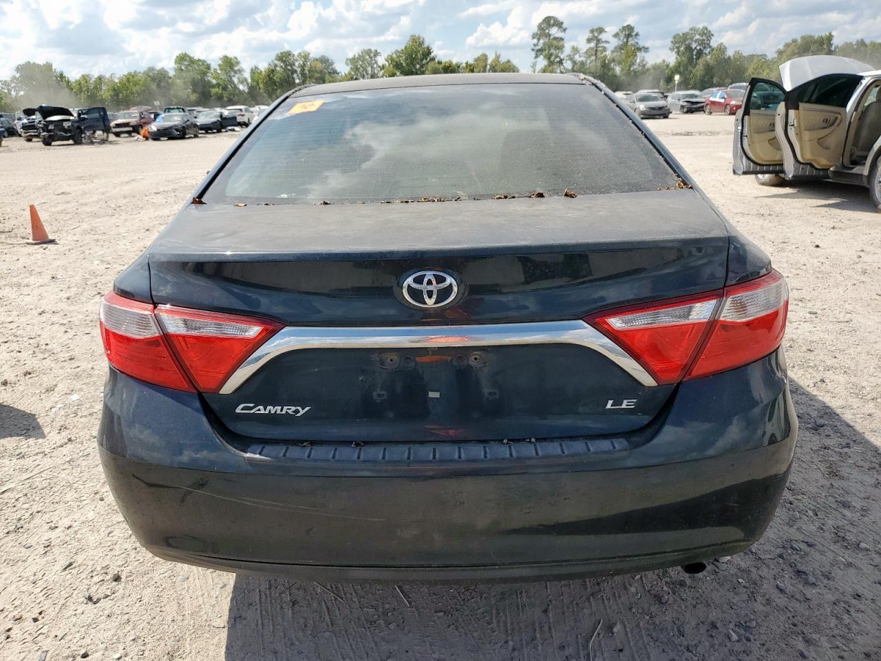 2016 Toyota Camry Le - Фото 6