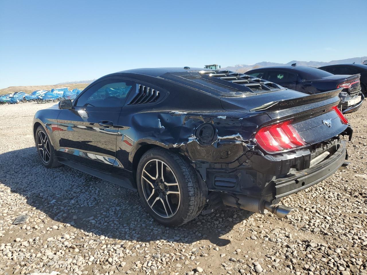 2020 Ford Mustang - Фото 2